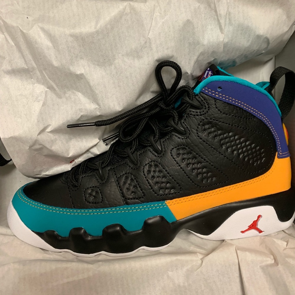 Retro 9 Brand New